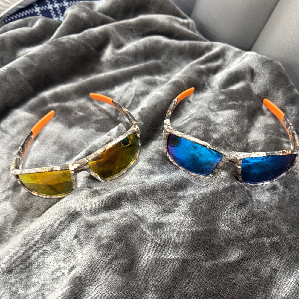 Qty-1 Camo Sunglasses with Orange and Blue Lenses
